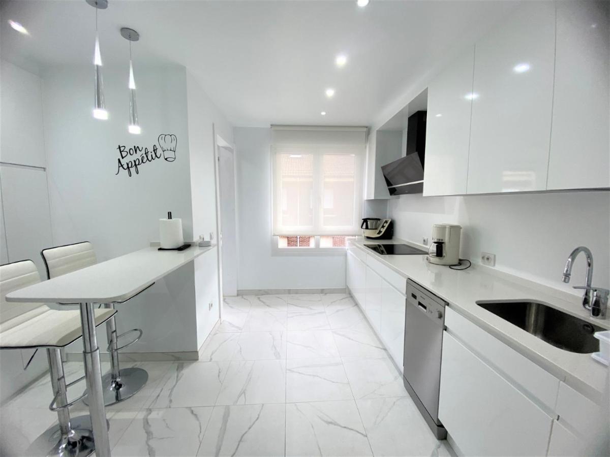 Apartmán Atico Lujo Llanes Exteriér fotografie
